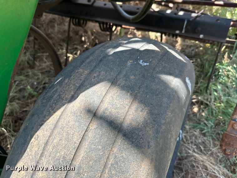 image for item DK6725 John Deere 730 air seeder