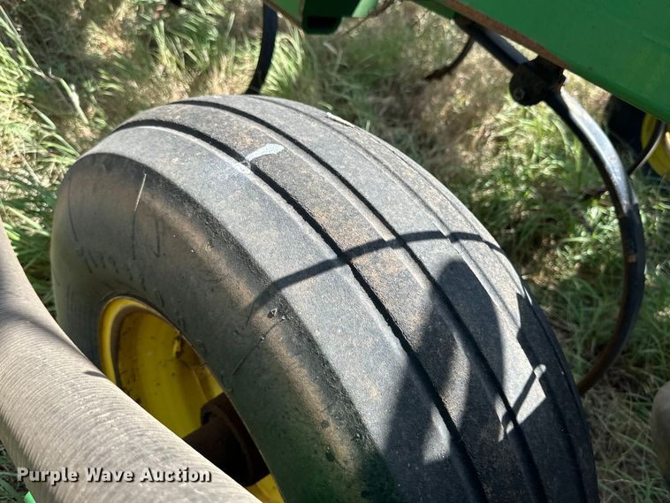image for item DK6725 John Deere 730 air seeder