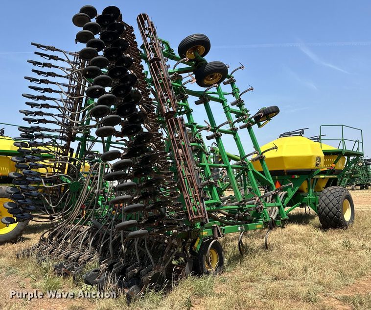 image for item DK6726 John Deere 730 air seeder