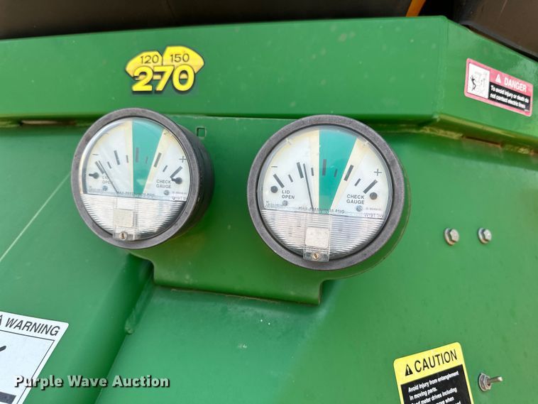 image for item DK6726 John Deere 730 air seeder