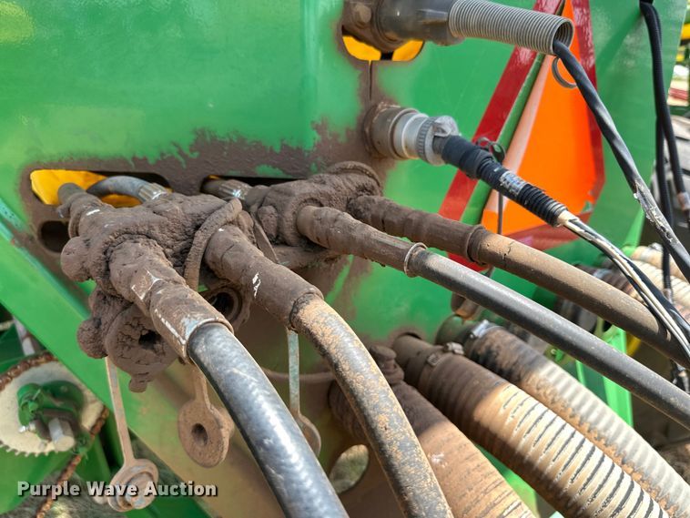 image for item DK6726 John Deere 730 air seeder