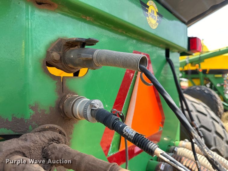 image for item DK6726 John Deere 730 air seeder