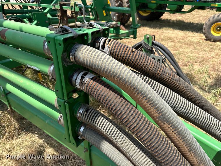 image for item DK6726 John Deere 730 air seeder