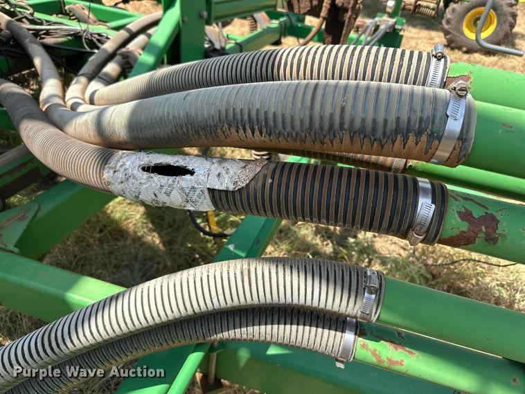 image for item DK6726 John Deere 730 air seeder