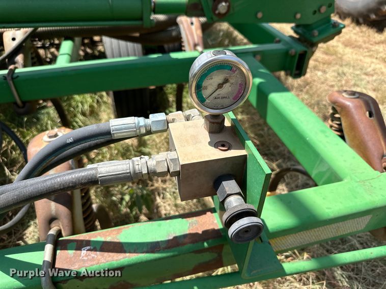 image for item DK6726 John Deere 730 air seeder