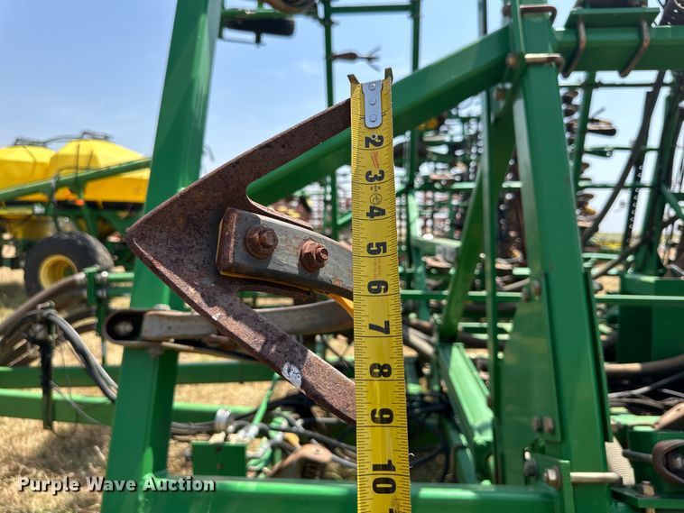 image for item DK6726 John Deere 730 air seeder