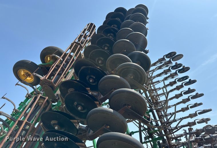 image for item DK6726 John Deere 730 air seeder