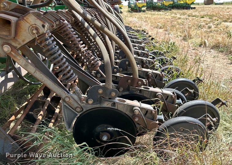 image for item DK6726 John Deere 730 air seeder