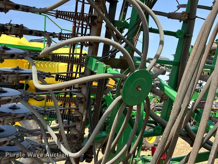 image for item DK6726 John Deere 730 air seeder