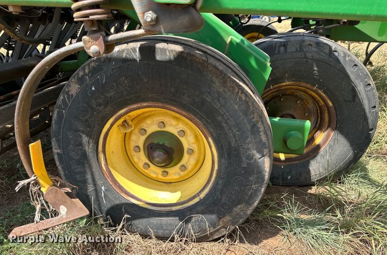 image for item DK6726 John Deere 730 air seeder