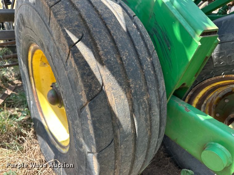 image for item DK6726 John Deere 730 air seeder