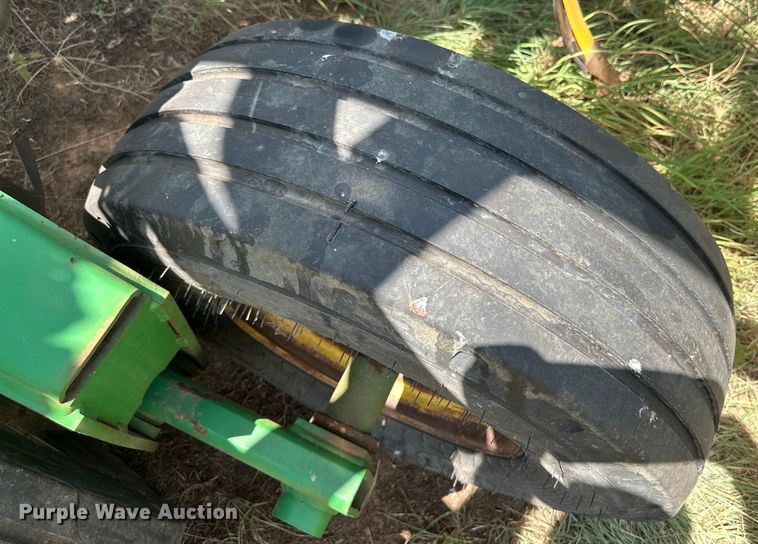 image for item DK6726 John Deere 730 air seeder
