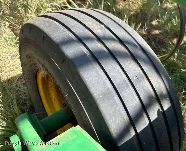 image for item DK6726 John Deere 730 air seeder