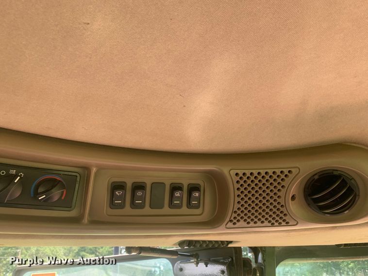 image for item DM7940 2006 Case WDX1902 swather / windrower