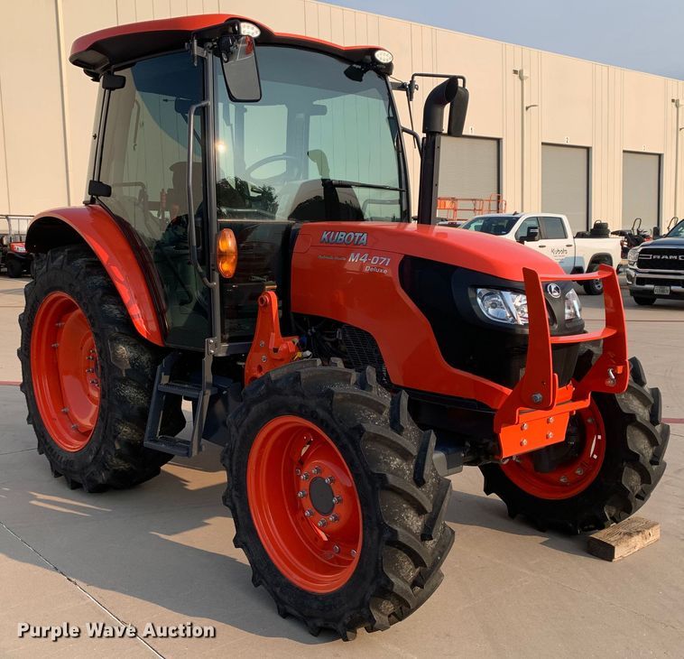image for item DM7949 2019 Kubota  M4-071D MFWD tractor