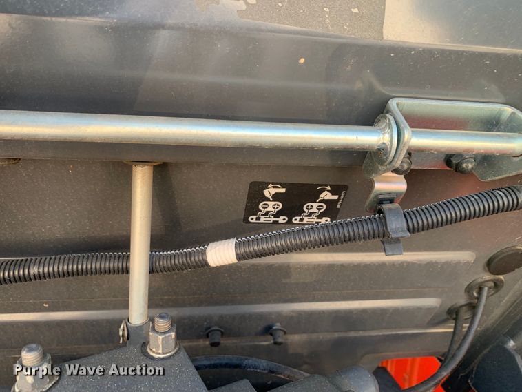 image for item DM7949 2019 Kubota  M4-071D MFWD tractor