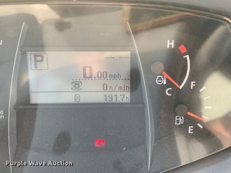 image for item DM7949 2019 Kubota  M4-071D MFWD tractor