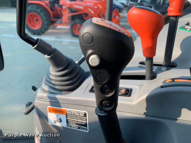 image for item DM7949 2019 Kubota  M4-071D MFWD tractor