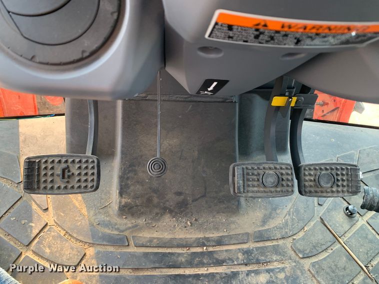 image for item DM7949 2019 Kubota  M4-071D MFWD tractor