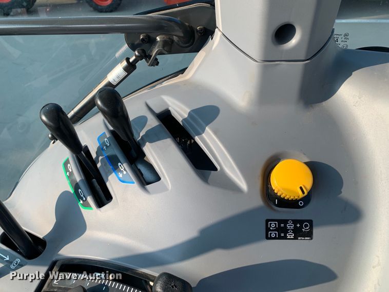 image for item DM7949 2019 Kubota  M4-071D MFWD tractor