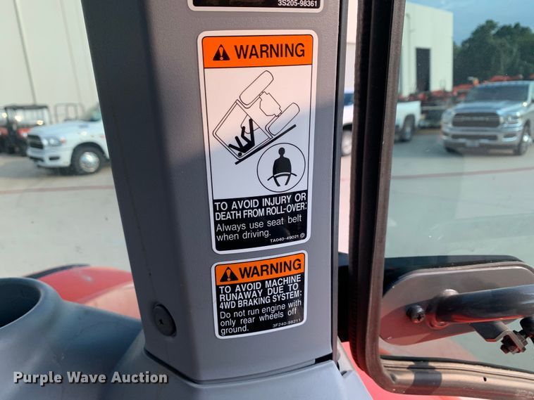 image for item DM7949 2019 Kubota  M4-071D MFWD tractor