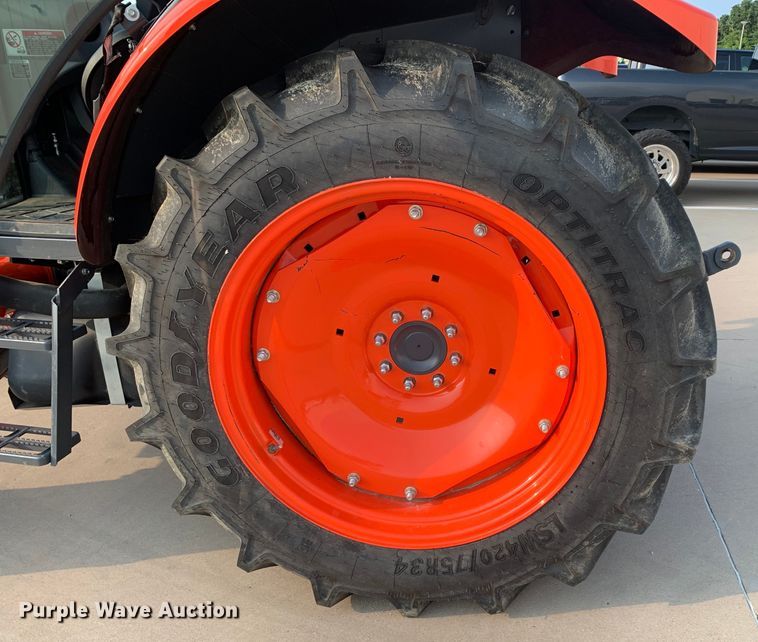 image for item DM7949 2019 Kubota  M4-071D MFWD tractor