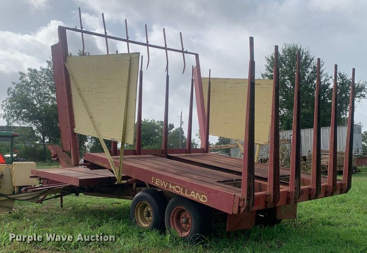 image for item DM7977 New Holland  1033 bale accumulator