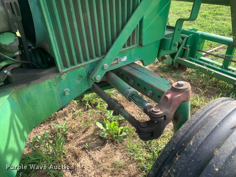 image for item DM7978 1984 John Deere  2350 tractor