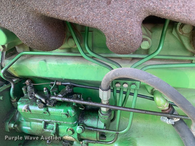 image for item DM7978 1984 John Deere  2350 tractor