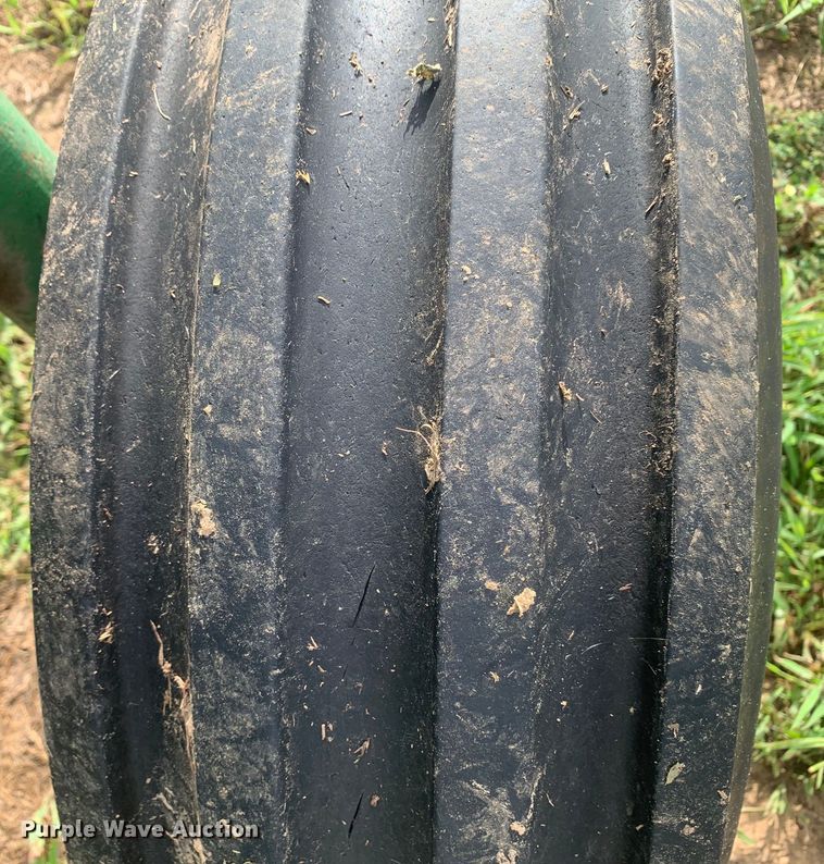 image for item DM7978 1984 John Deere  2350 tractor