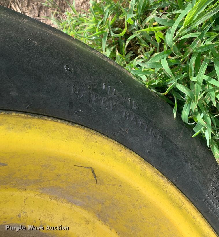 image for item DM7978 1984 John Deere  2350 tractor