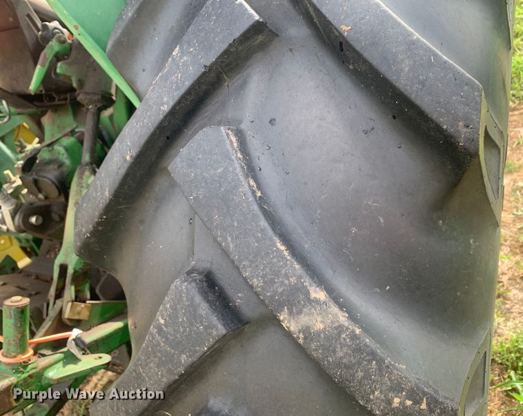 image for item DM7978 1984 John Deere  2350 tractor