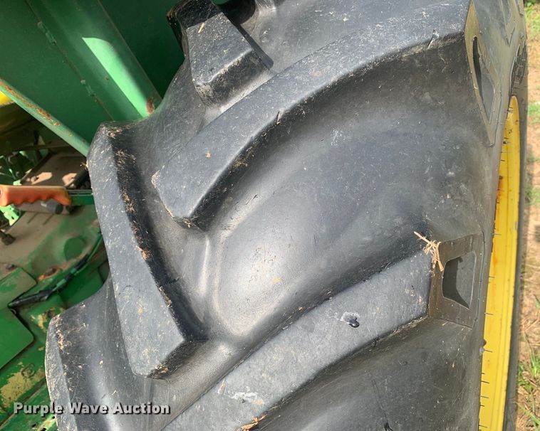 image for item DM7978 1984 John Deere  2350 tractor