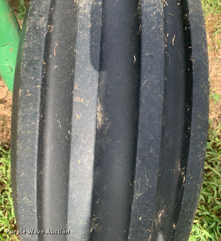 image for item DM7978 1984 John Deere  2350 tractor