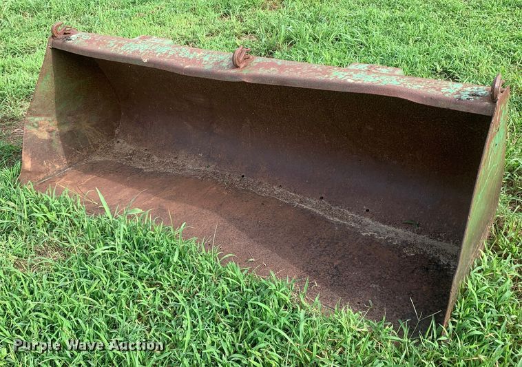 image for item DM7978 1984 John Deere  2350 tractor