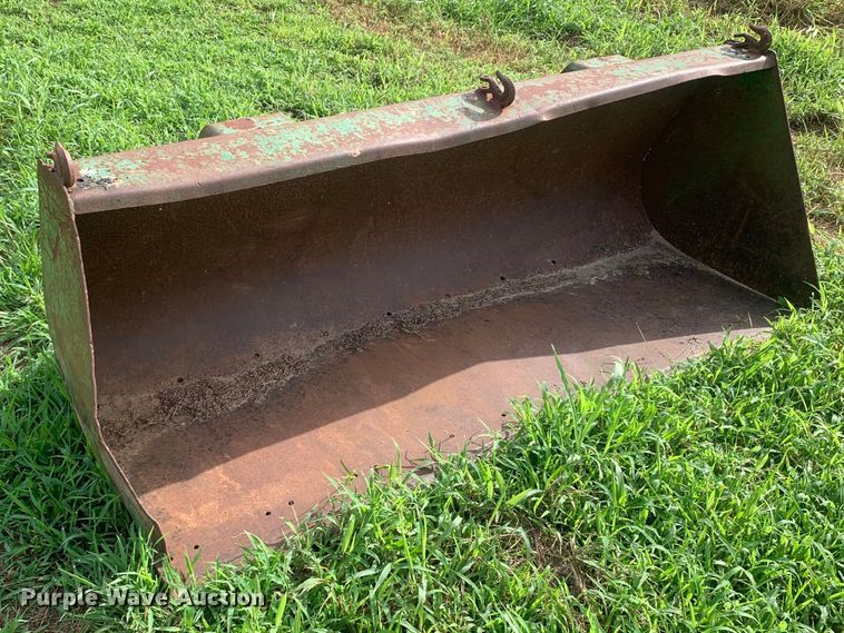 image for item DM7978 1984 John Deere  2350 tractor