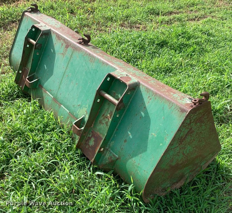 image for item DM7978 1984 John Deere  2350 tractor