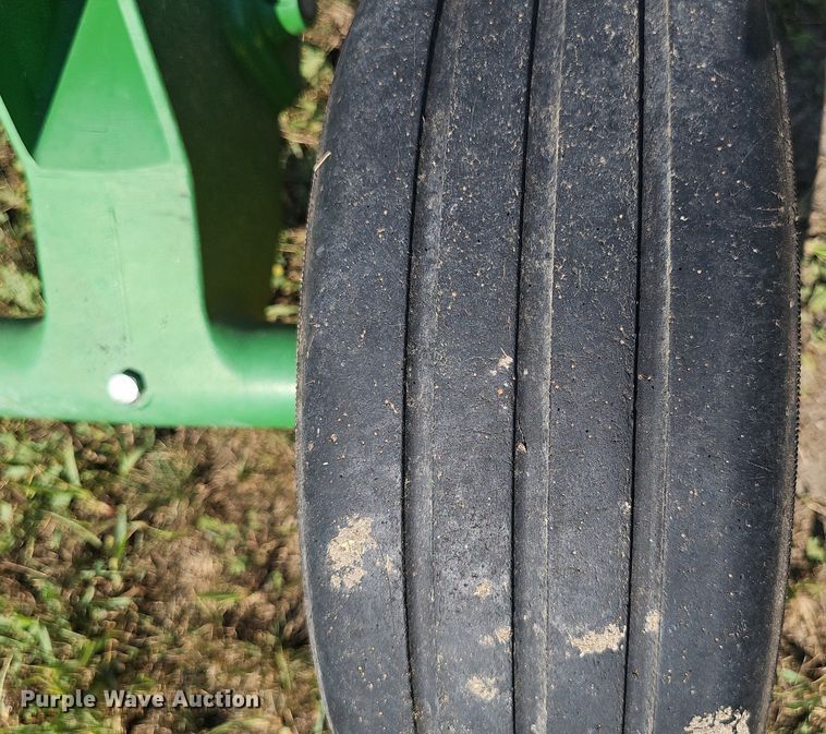 image for item DP6616 John Deere HX15 batwing rotary mower