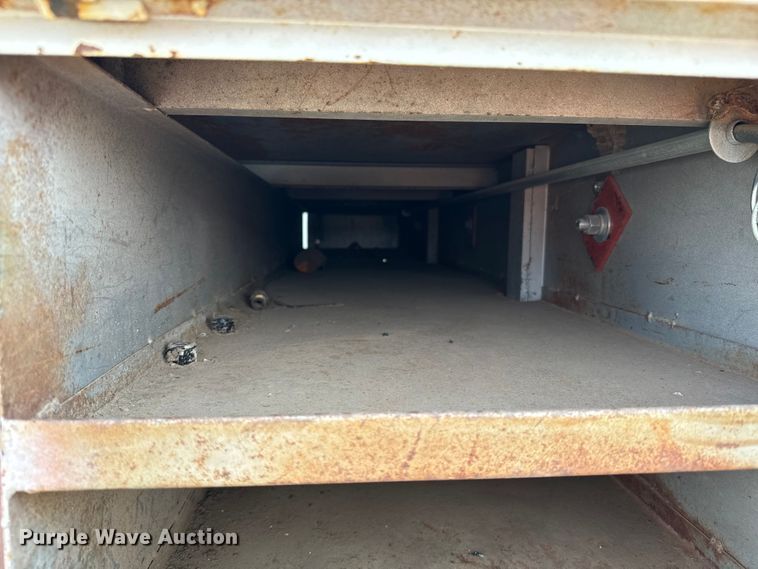 image for item DQ6880 1979 Ford utility / service truck