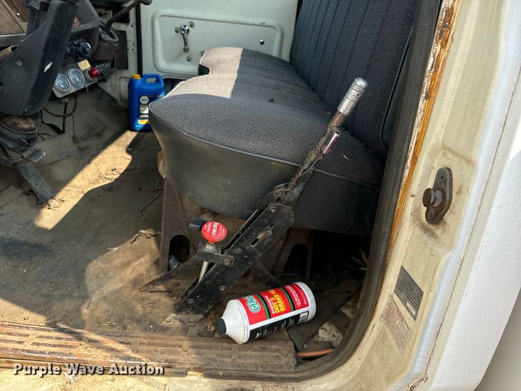 image for item DQ6880 1979 Ford utility / service truck