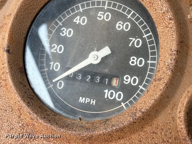 image for item DQ6880 1979 Ford utility / service truck