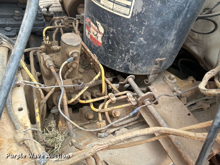 image for item DQ6880 1979 Ford utility / service truck