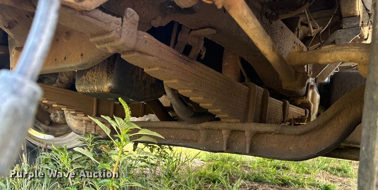 image for item DQ6880 1979 Ford utility / service truck