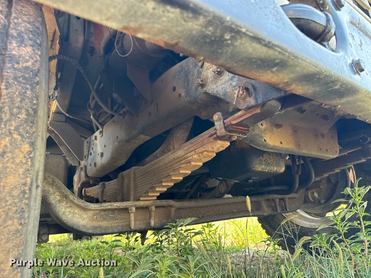 image for item DQ6880 1979 Ford utility / service truck