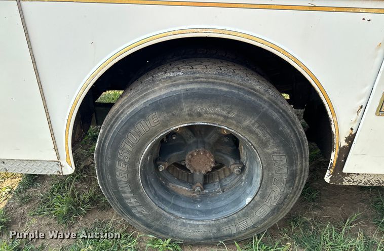 image for item DQ6880 1979 Ford utility / service truck