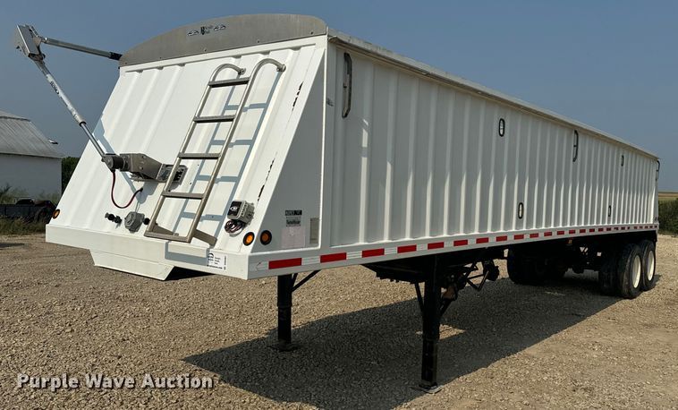 image for item DQ6907 2013 Neville grain trailer