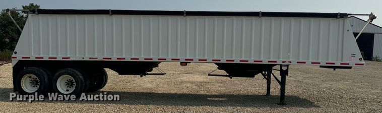 image for item DQ6907 2013 Neville grain trailer