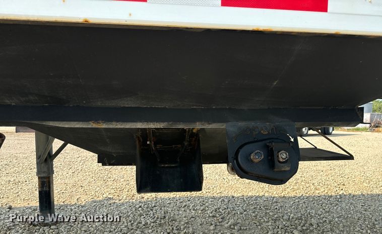 image for item DQ6907 2013 Neville grain trailer