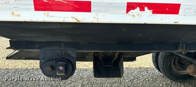 image for item DQ6907 2013 Neville grain trailer