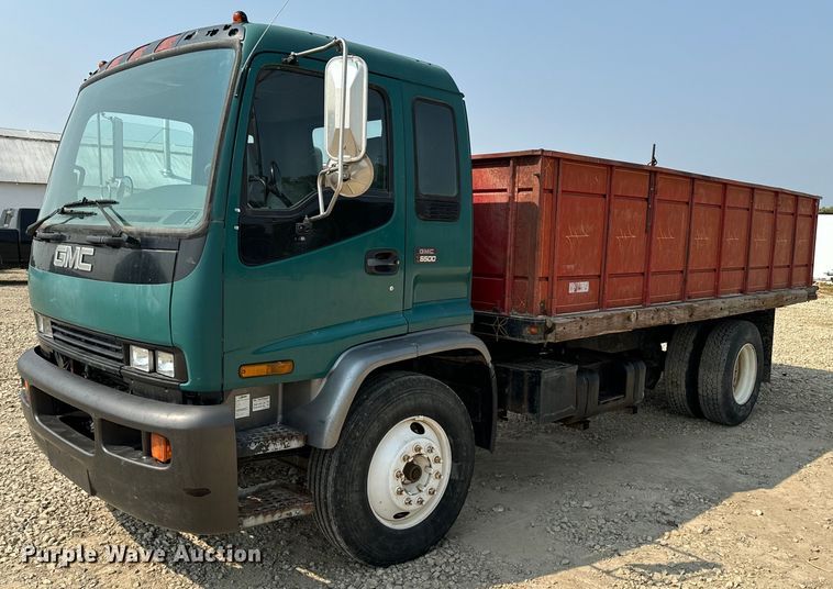 image for item DQ6908 1999 GMC  T6500 grain truck